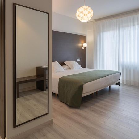 Hotel Mendez Nunez Lugo Ngoại thất bức ảnh