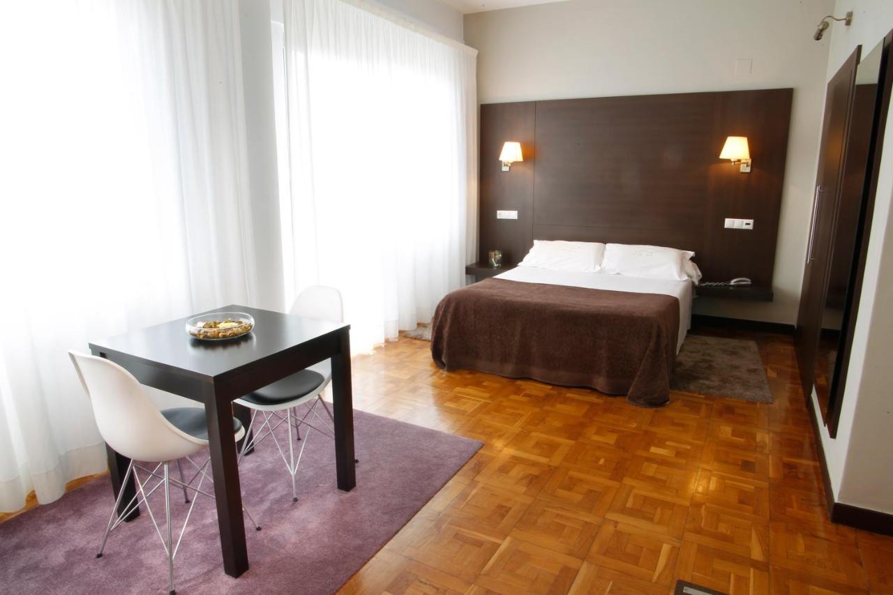 Hotel Mendez Nunez Lugo Ngoại thất bức ảnh